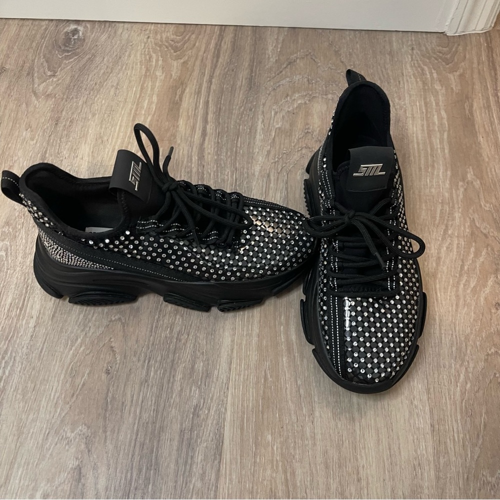 White diamond stylish shoe